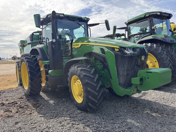 John Deere 8R 230 2024