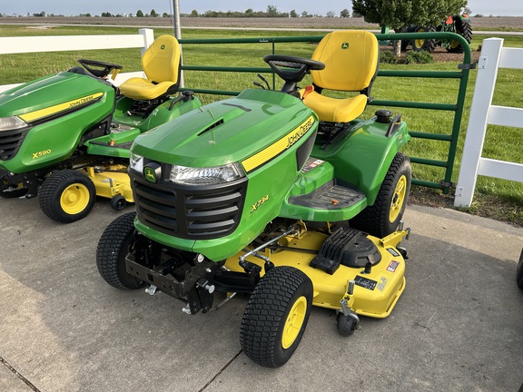 2022 John Deere X734