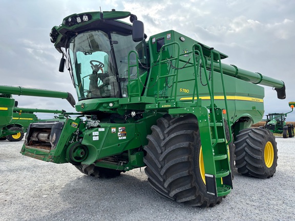 2022 John Deere S780