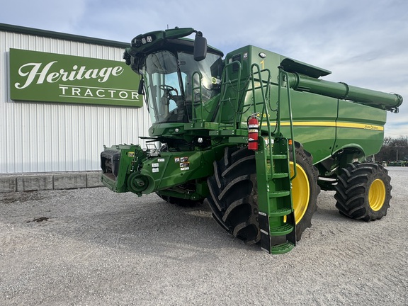 2024 John Deere S780