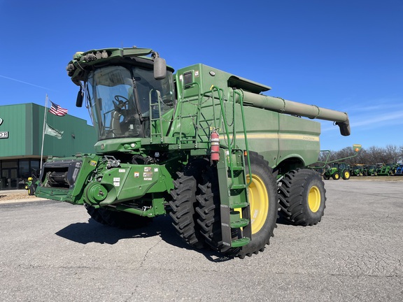 2024 John Deere S760