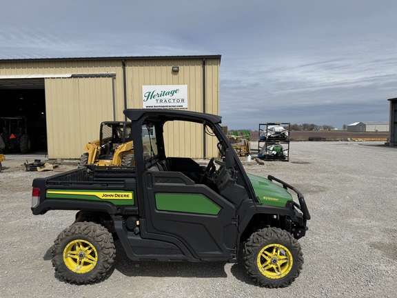 2023 John Deere XUV 835M