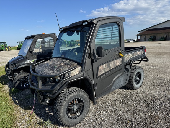2023 John Deere XUV 835R