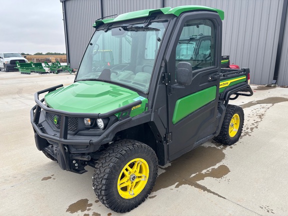 2023 John Deere XUV 835R