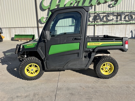 2023 John Deere XUV 835M