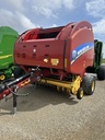 2016 New Holland Rollbelt 560