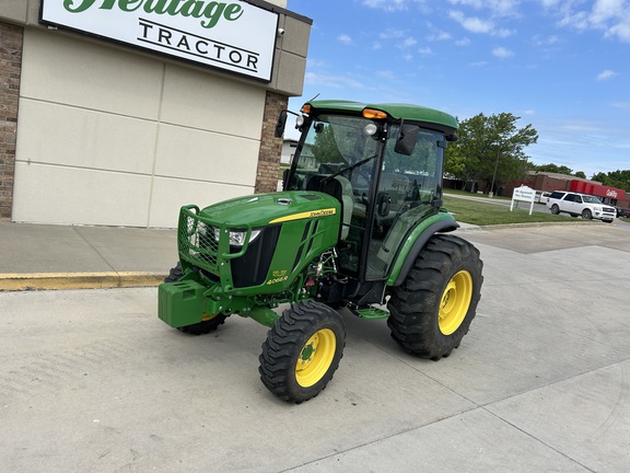 John Deere 4066R 2015