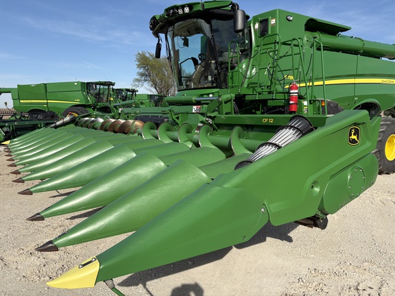 John Deere CF 12 2025