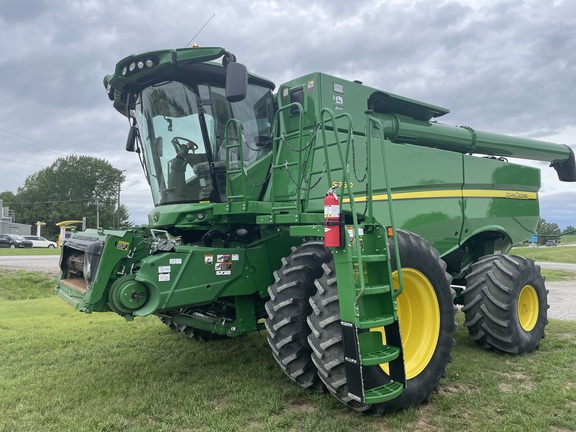2021 John Deere S760