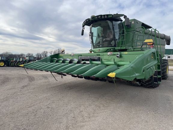 2021 John Deere C12R