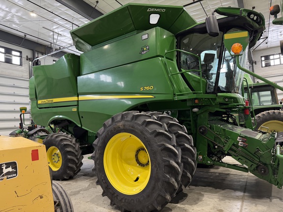2022 John Deere S760