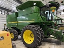 2022 John Deere S760