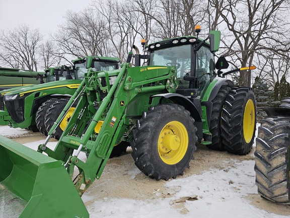 2024 John Deere 6R 215
