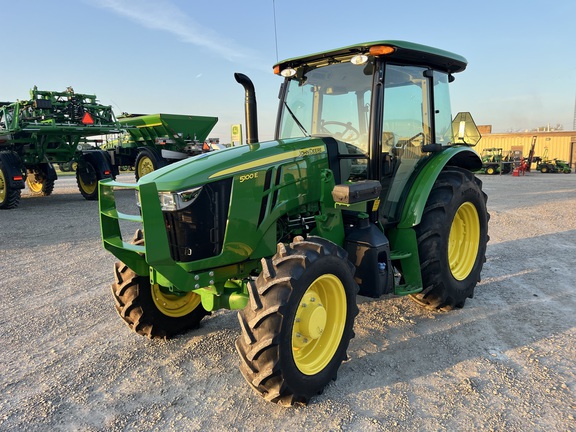 John Deere 5100E 2025