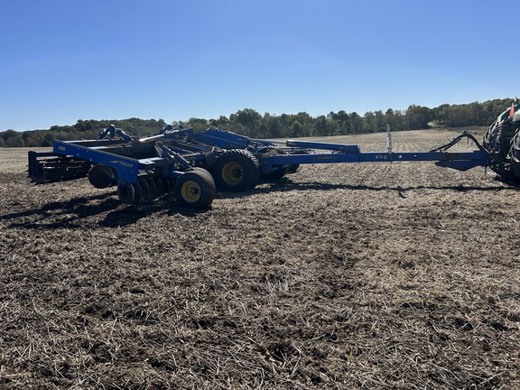 2017 Landoll 7833-30