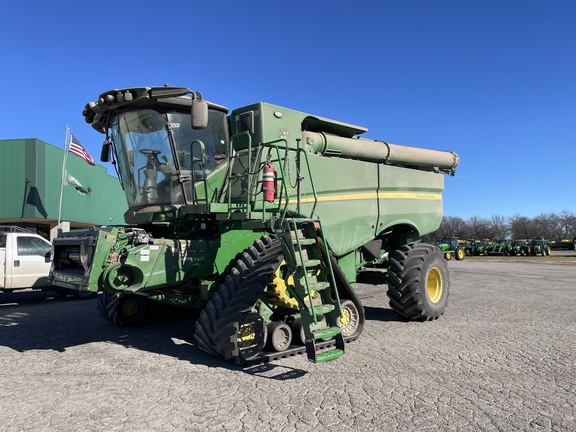 2022 John Deere S780