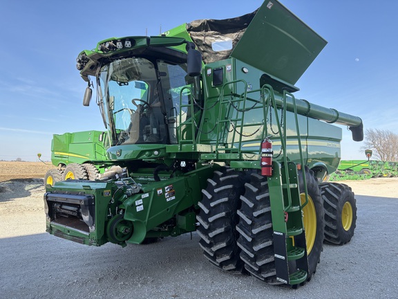 2022 John Deere S780