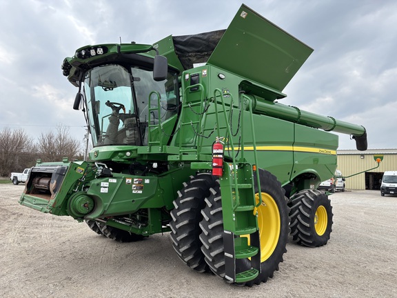 2022 John Deere S770