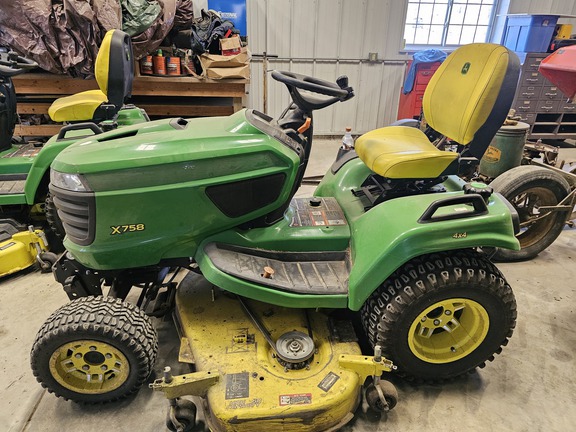 2021 John Deere X758