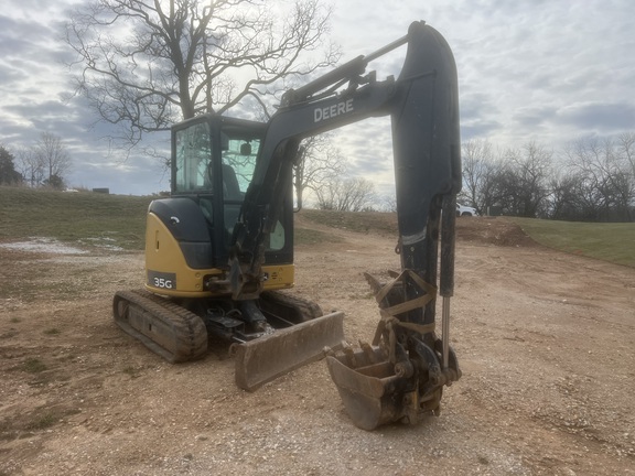 John Deere 35G 2017