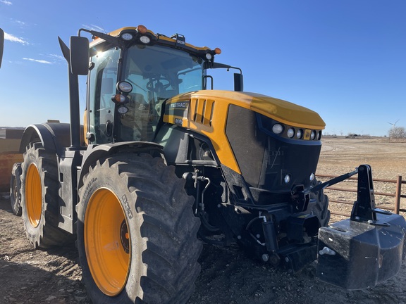 2022 JCB 8330