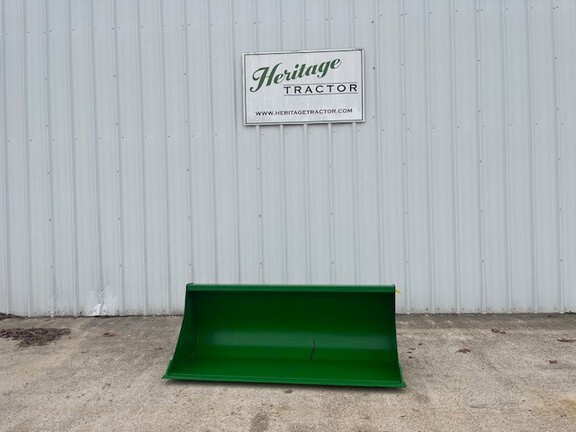 John Deere 73" GLOBAL MATERIALS BUCKET