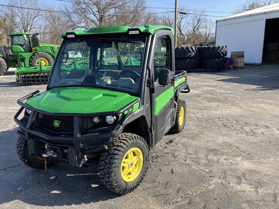 2023 John Deere XUV 835R