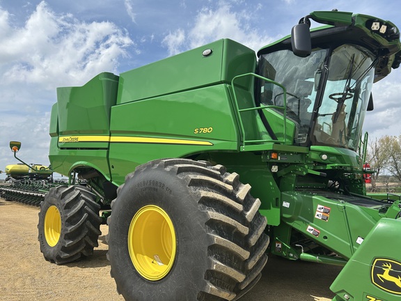 2023 John Deere S780