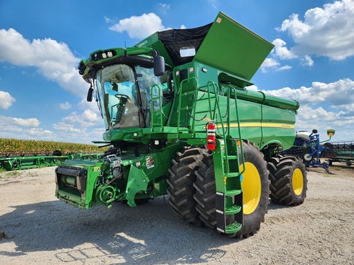 [642035] 2024 John Deere S780