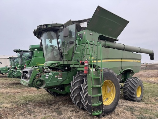 [642437] 2022 John Deere S780