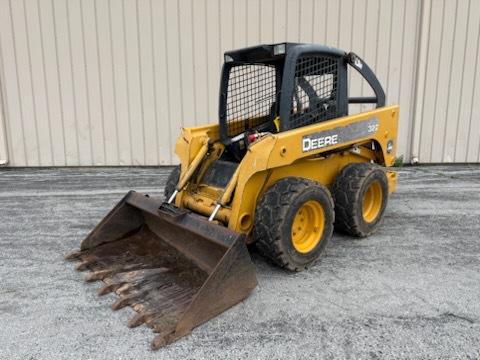 [652031] 2006 John Deere 320