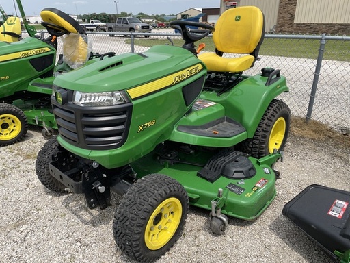 [652717] 2024 John Deere X758