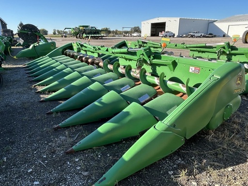 [658092] 2019 John Deere 712FC