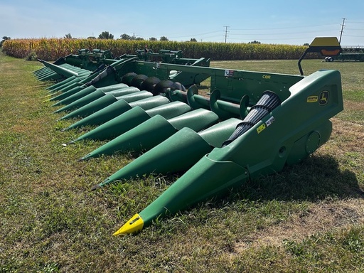 [654133] 2021 John Deere C8R