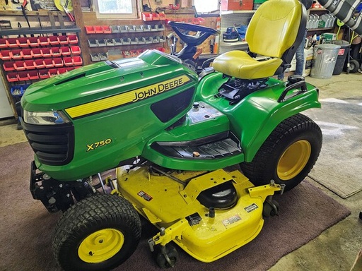 [651687] 2017 John Deere X750
