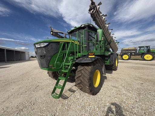 [652734] 2022 John Deere 800R