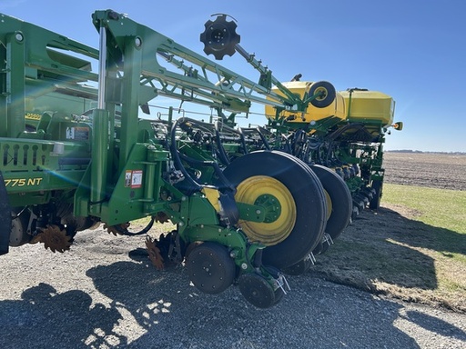 [664515] 2022 John Deere 1775NT