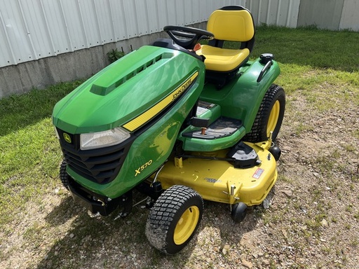 [655978] 2022 John Deere X570