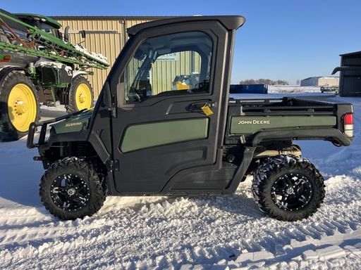 [660714] 2023 John Deere XUV 835R