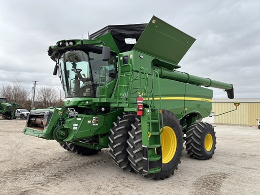 [660945] 2024 John Deere S780