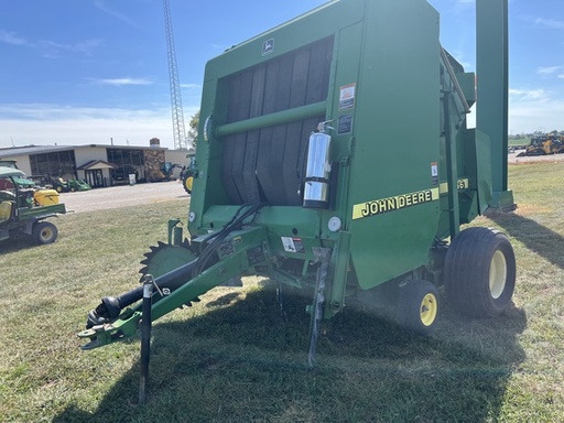 [657315] 2000 John Deere 566