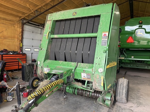 [659567] 2005 John Deere 567