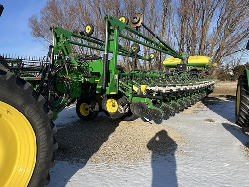 [662180] 2012 John Deere DB90