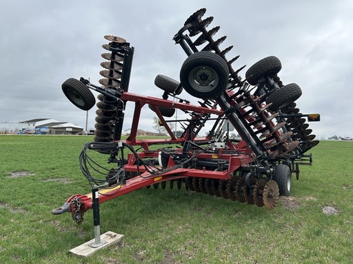 [664381] 2020 Case IH 335
