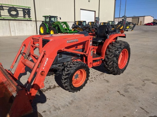 [662928] 2004 Kubota L3430