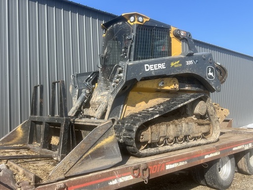 [668176] 2025 John Deere 335 P