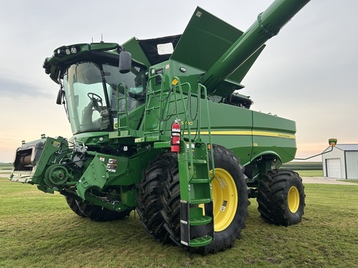 [638334] 2023 John Deere S780