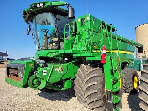 [638210] 2023 John Deere S780