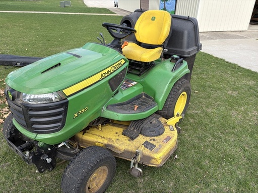 [668568] 2021 John Deere X750