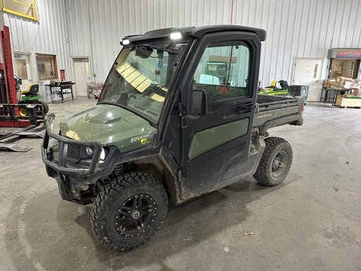 [668982] 2022 John Deere XUV 835R